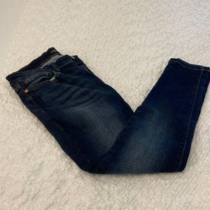 Brand new never worn Judy Blue skinny jeans 13/31